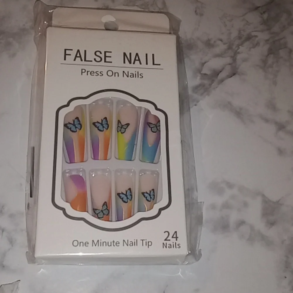 Pretty Nails 💅🤩 - Picture 3 of 4